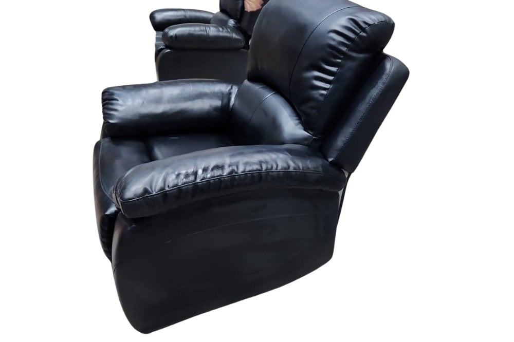 Outlet Roma Black Leather Recliner Armchair
