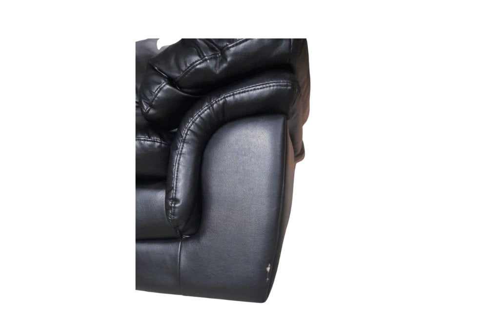 Outlet Verona Black Leather Armchair