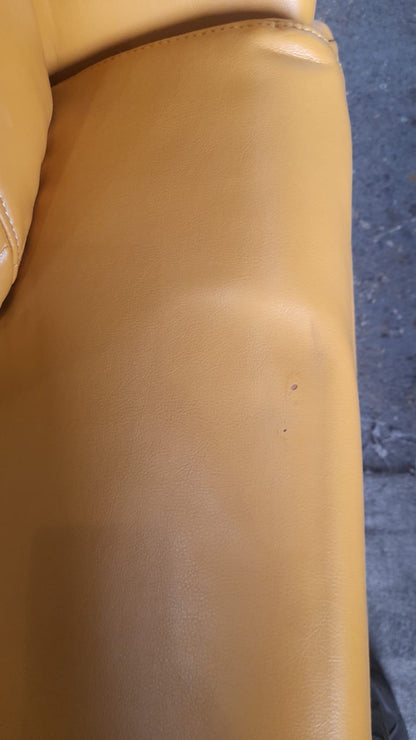 Outlet Islington Leather Mustard Armchair - Furniture Instore