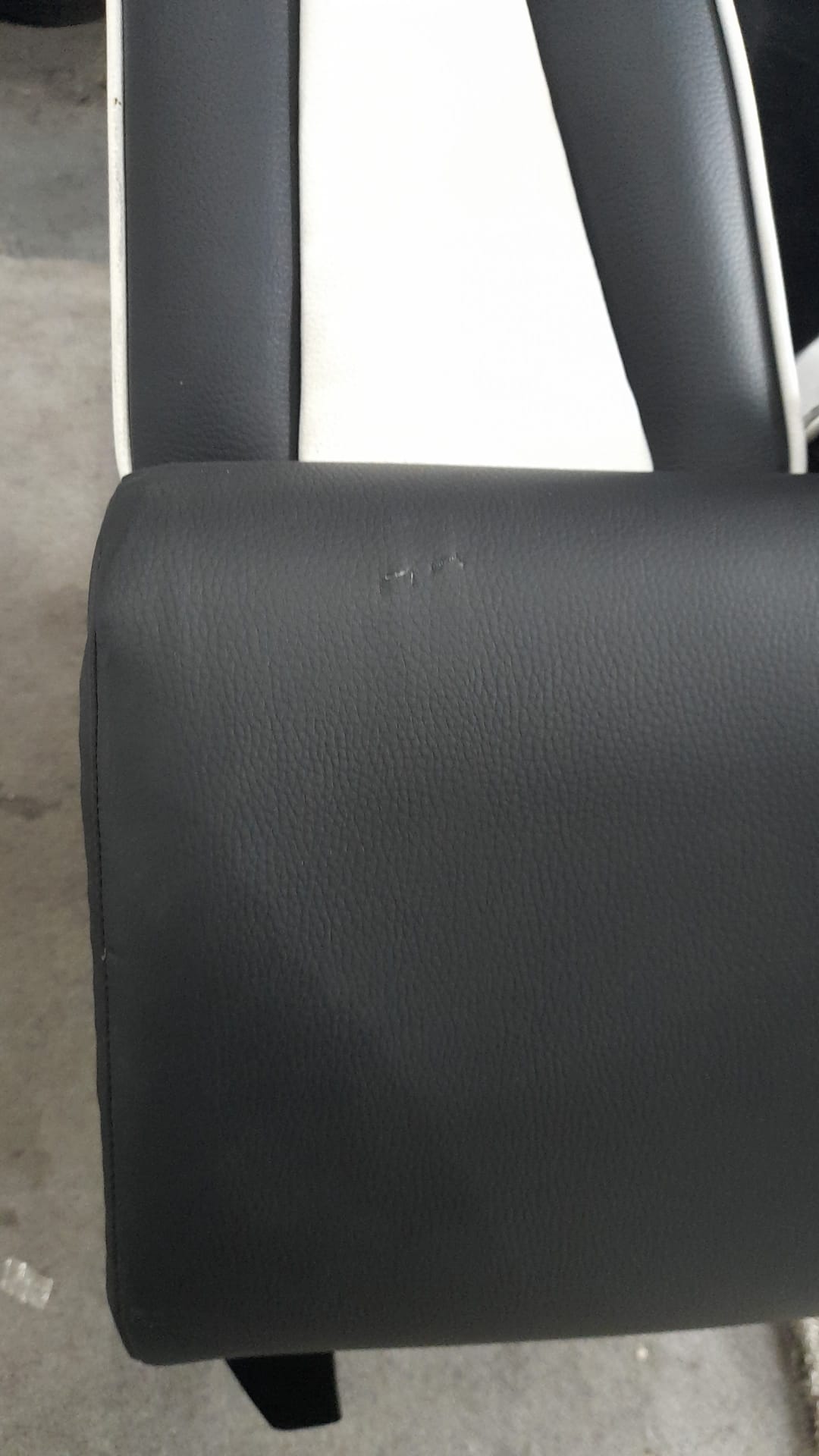 Outlet Passero Black/White Armchair