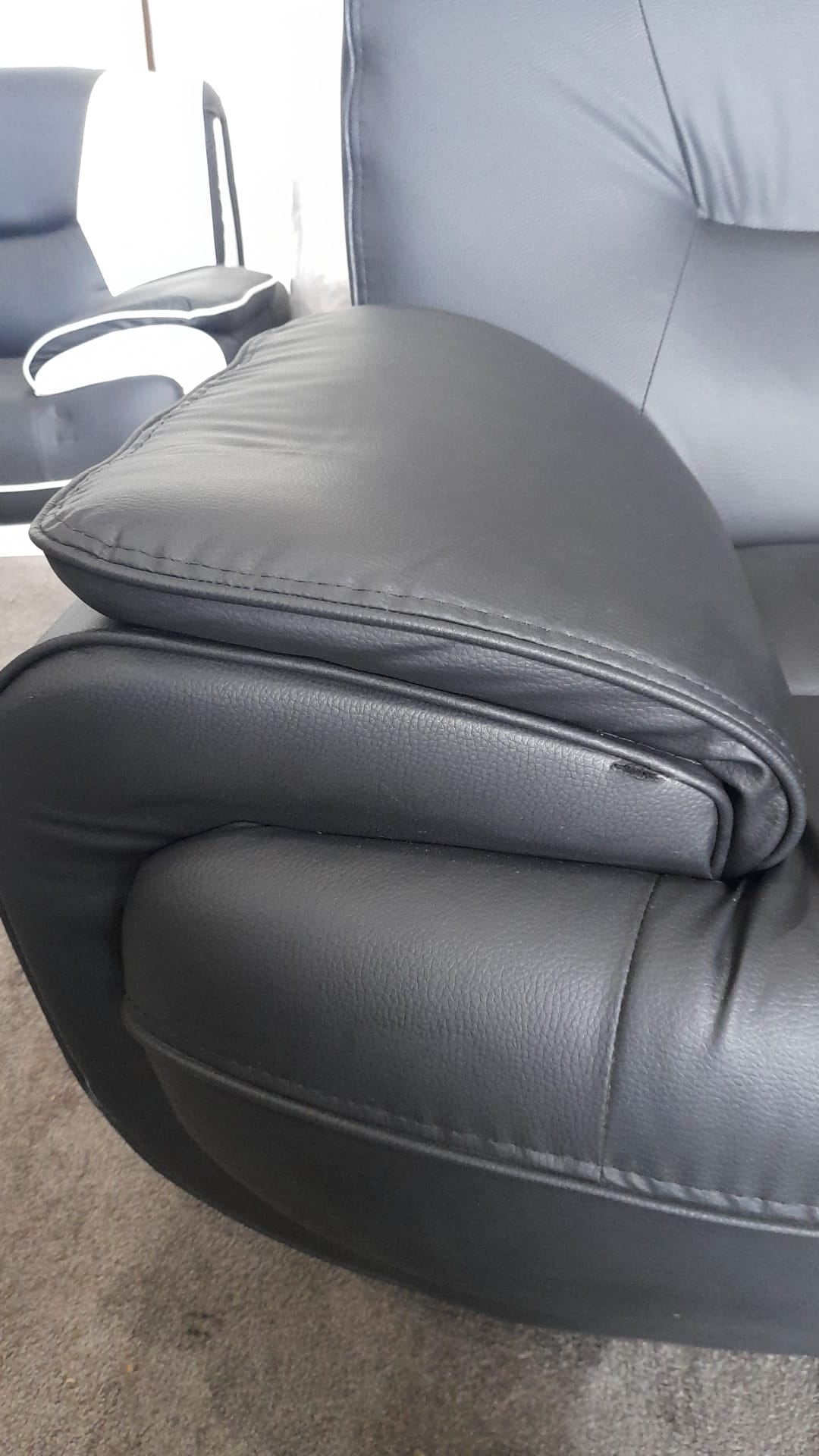 Outlet Passero Black Armchair