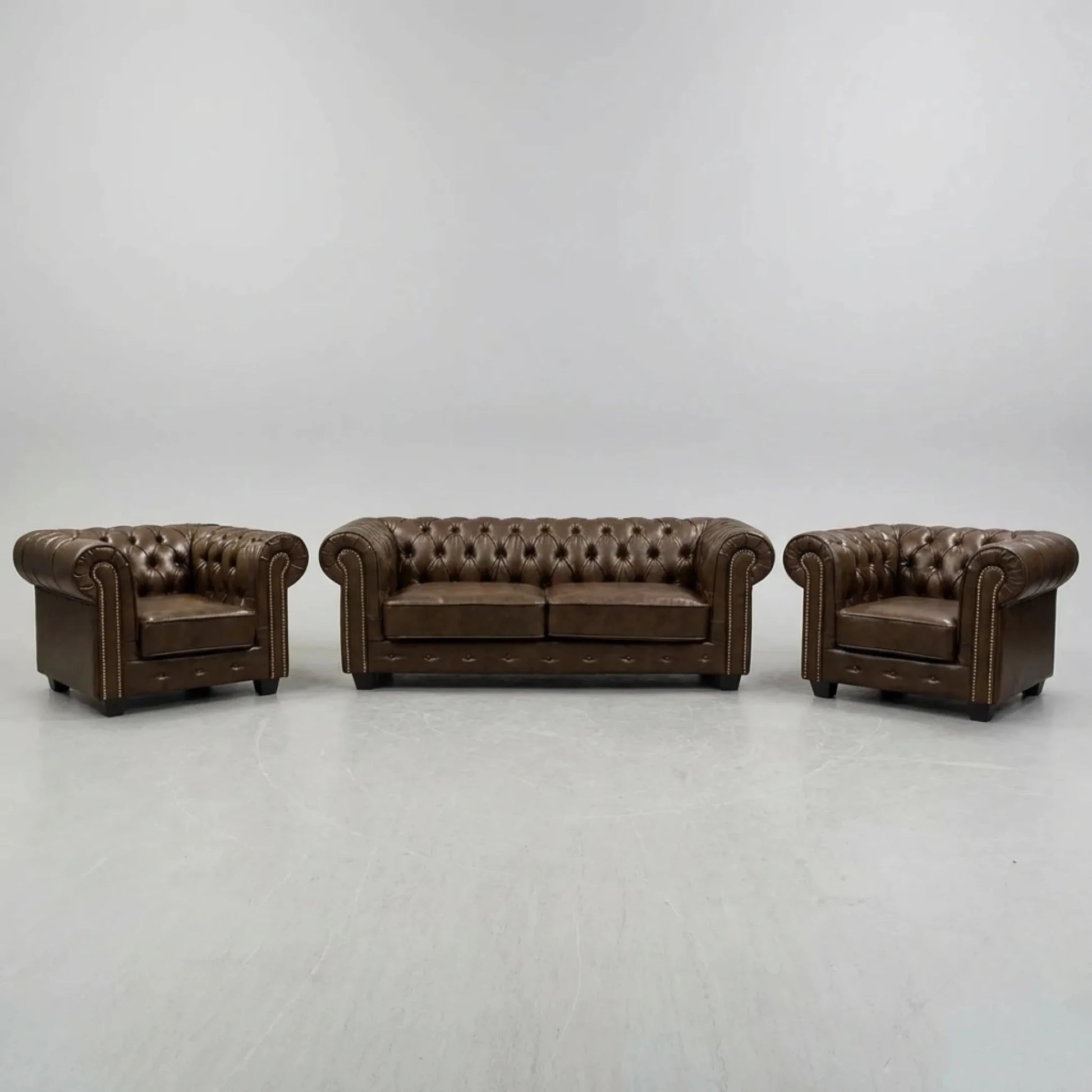 antique-brown-leather-chesterfield-3-1-1-seater-sofa-set