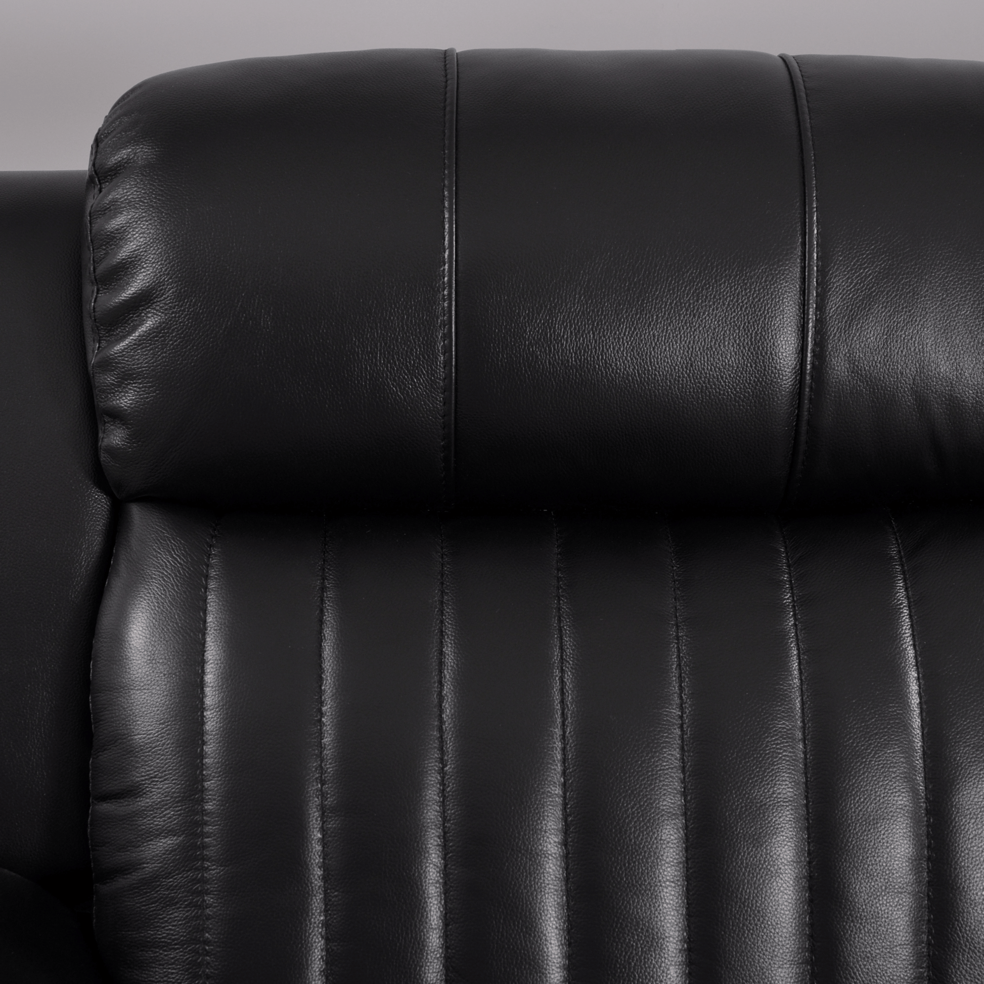 Detailed close-up of the Cidliano sofa emphasizing upholstery texture and craftsmanship.