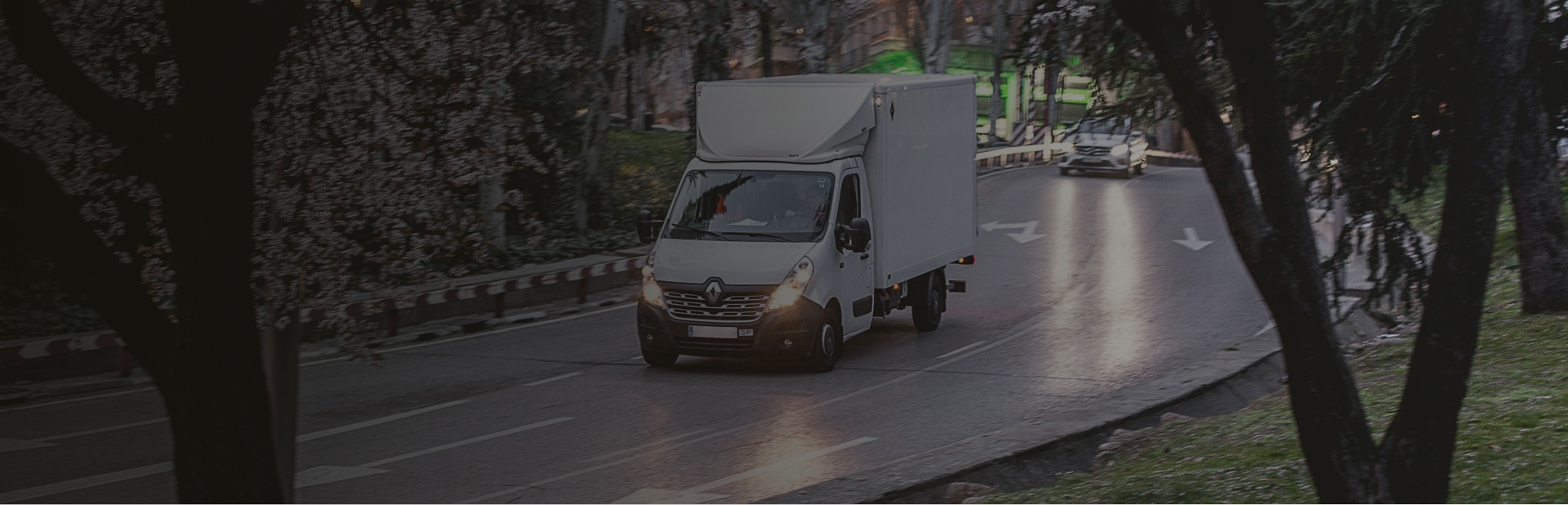 Delivery & Returns