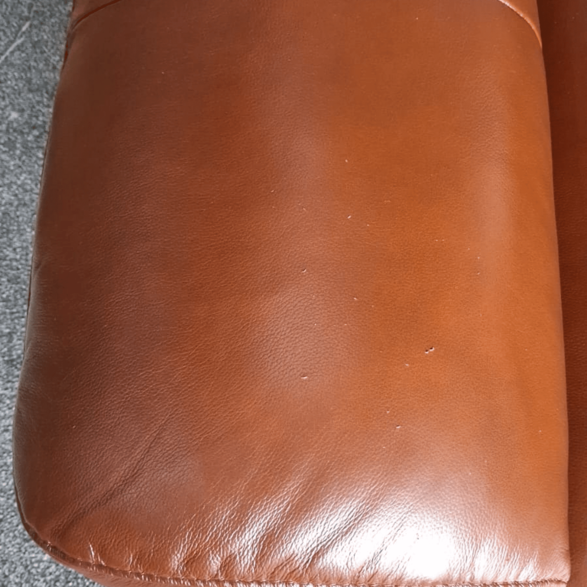 outlet-tan-leather-accent-chair