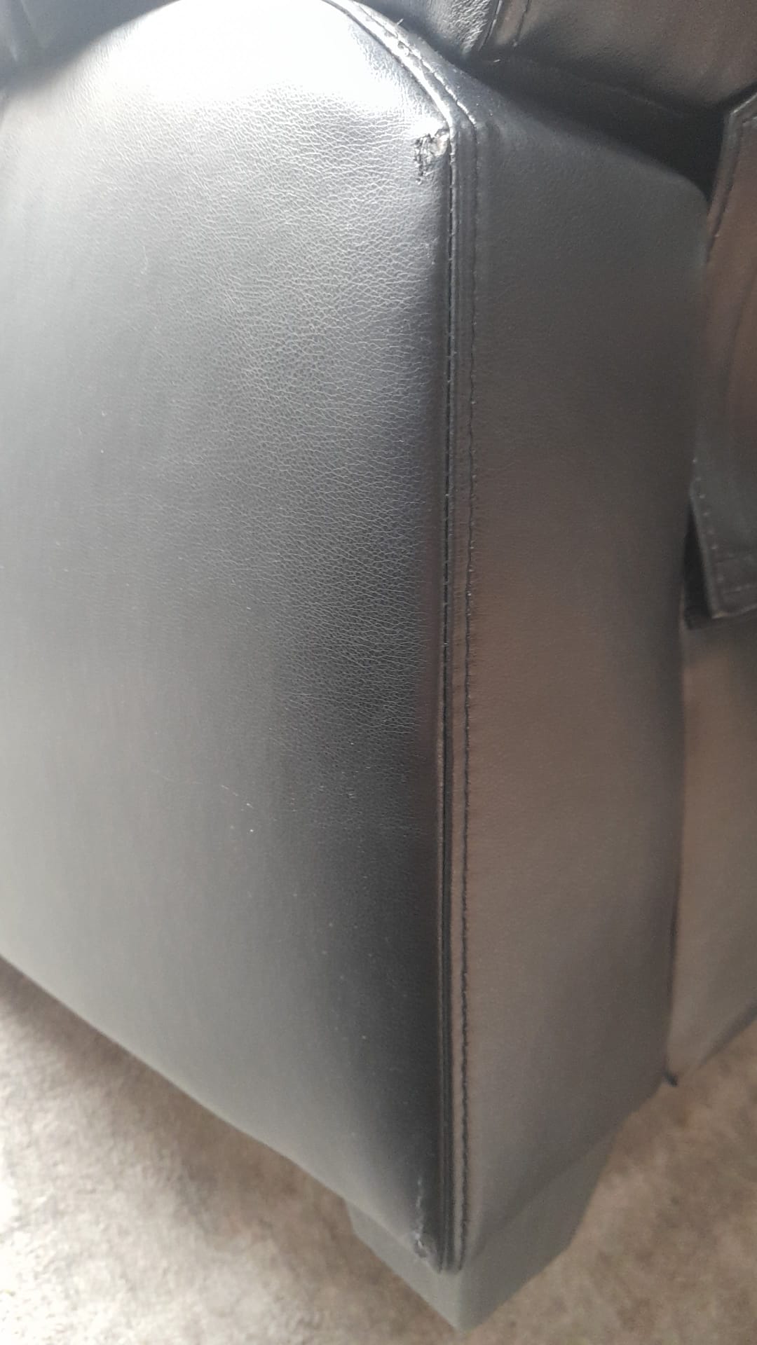 Outlet Valerie Black Leather 3 Seater Sofa - Furniture Instore